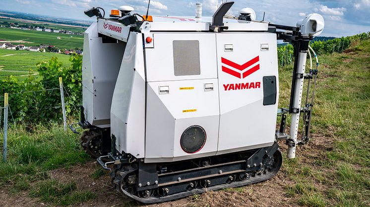 YV01 Yanmar Autonomous Sprayer 1.jpg