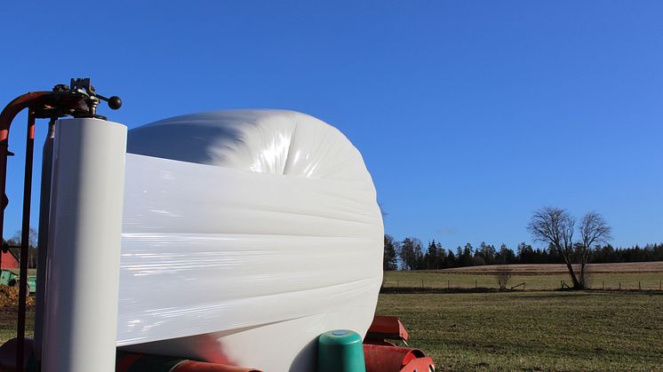 Silage stretch film with post-consumer recycled material in action
