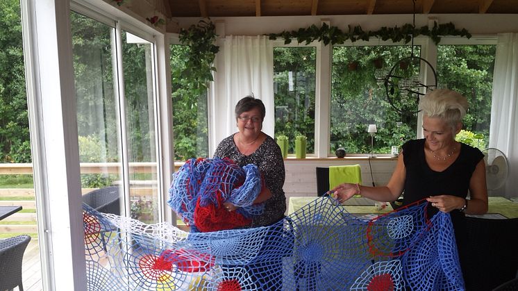 Tre mil ihopstickat garn på Kultur & Porslinsfestivalen