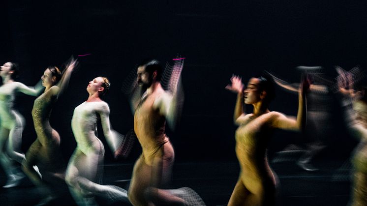 "Stillness thru movement" – Rachel McNamee, Amanda Åkesson, Frida Dam Seidel, Miguel Duarte, Mei Chen, GöteborgsOperans Danskompani