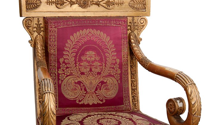New acquisition: Furniture suite from foreign minister’s residence