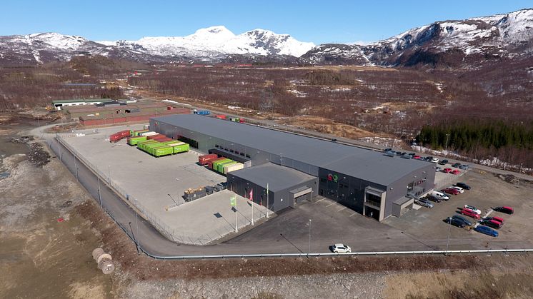 Posten og Brings logistikksenter Narvik ligger i idyllisk natur i Bjerkvik nord for Narvik senter. 