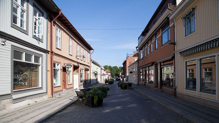 Lindesbergs centrum behöver fler bostäder - gärna i höga hus, enligt Utskottet för stöd och strategi. Bildkälla: Lindesbergs kulturhistoriska arkiv, Tillväxtförvaltningens kultur- och fritidsenhet.