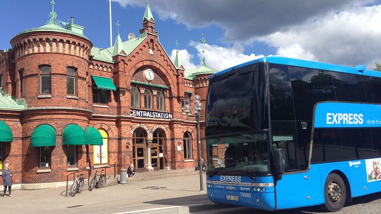 Nytt läge för buss 100 ökar säkerheten för alla