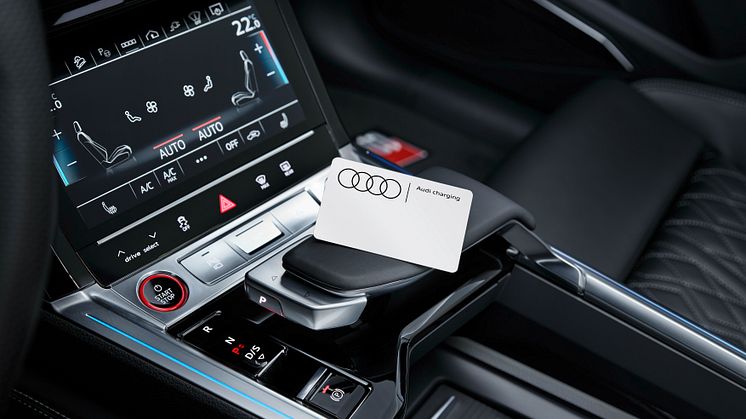 Audi charging ger enkel access till över 400.000 laddpunkter via ett laddkort eller myAudi-appen