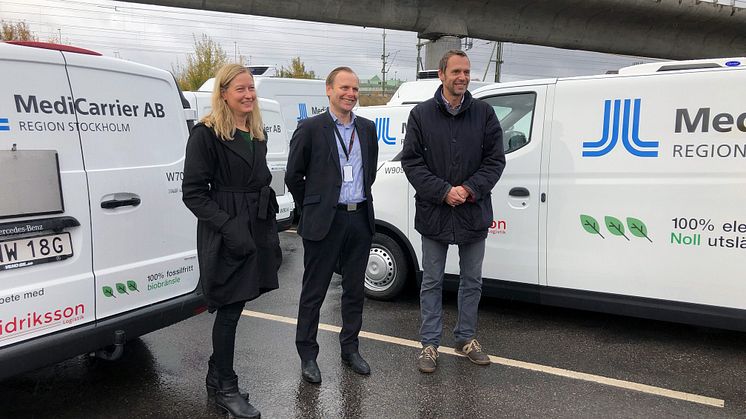 Stockholms klimat- och miljöborgarråd Katarina Luhr, Widriksson Logistiks VD Johan Nyblom och ordförande i riksdagens trafikutskott Jens Holm.