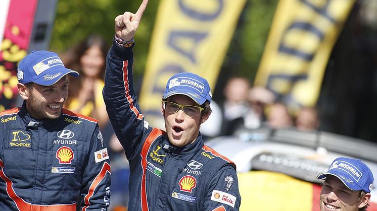 Thierry Neuville og Nicolas Gilsoul, Hyundai Shell World Rally Team