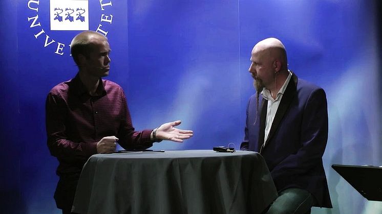 Mattias Lundberg intervjuar Chefsredaktör Daniel Nordström på Psykologisk Salong 1 november 2012. #psykologi #umu #umeå