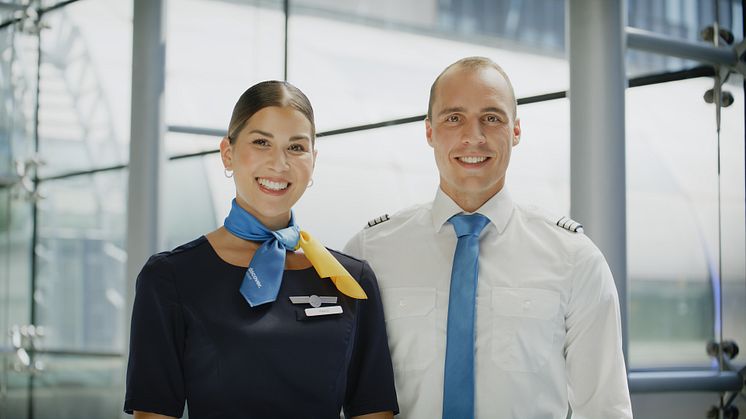 Discover Airlines_Uniform_03