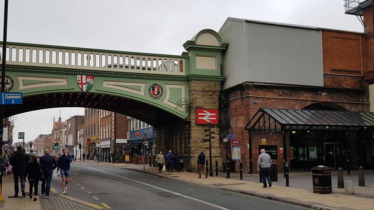 Worcester Foregate Street station entrance