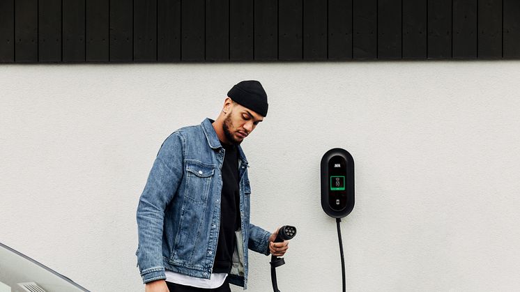 DEFA och EFUEL tecknar nordiskt distributionsavtal: ”Kunderna kommer att uppskatta utbudet av innovativa laddboxar”