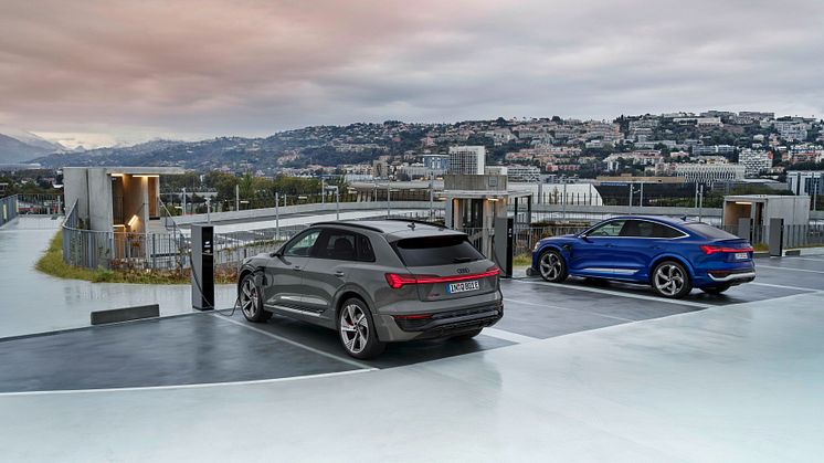 Audi charging ger enkel access till över 400.000 laddpunkter via ett laddkort eller myAudi-appen