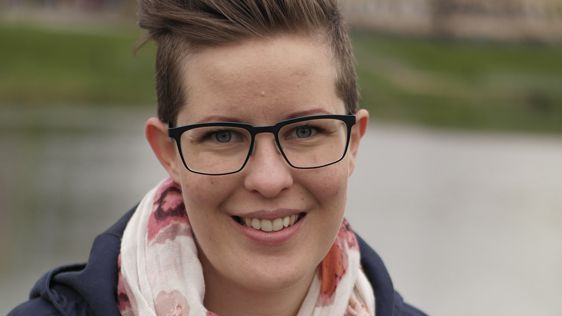 Sofie Knutsson har en magisterexamen i kemi från Umeå universitet. Hon är född och uppvuxen i Örnsköldsvik. Foto: Ingrid Söderbergh