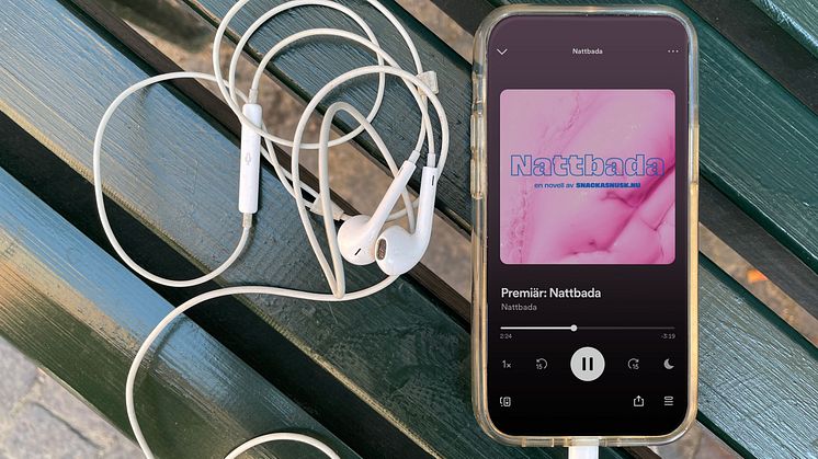Lyssna på "Nattbada", ett snuskigt ljuddrama på Spotify