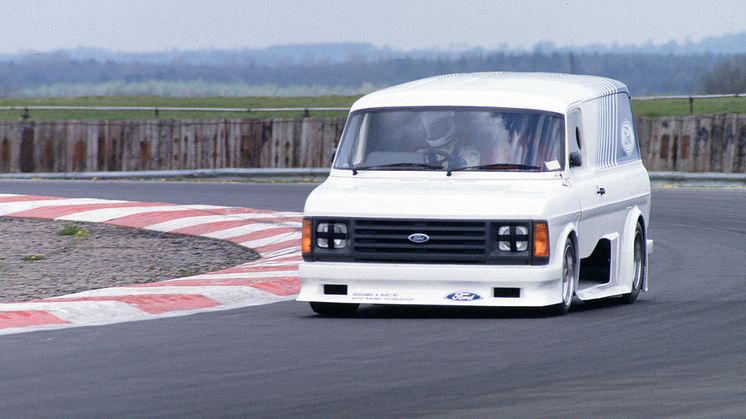 1984_SuperVan_2 _1