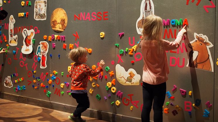 Det vankas kulturellt höstlovskul på Väla Centrum när Bibliotek Familjen Helsingborg  och Dunkers kulturhus kör pop-up bibliotek och delar av Pettson & Co gästspelar mellan 29 oktober och 6 november. Foto: Dennis Nilsson 