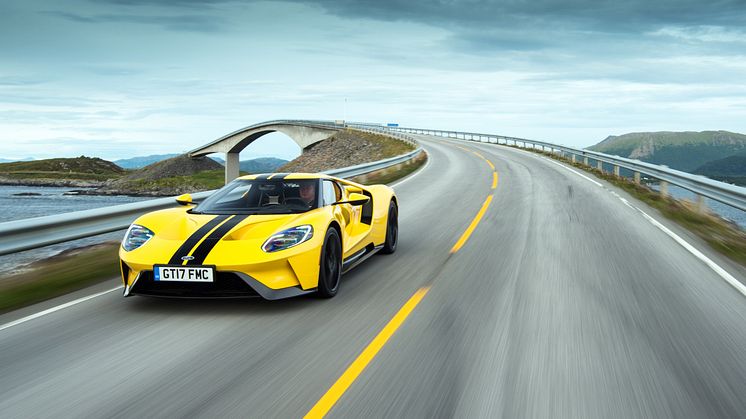 Verdens smukkeste rute – den norske kyststrækning i Ford GT