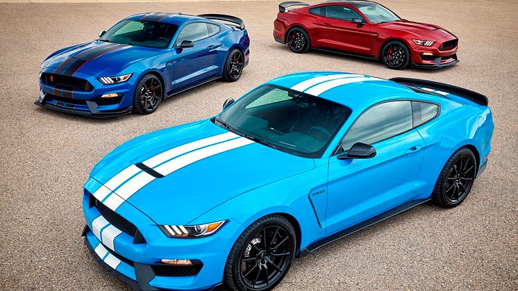 Gazdagabb alapfelszereltség és új fényezések a 2017-es Ford Shelby GT350 Mustanghoz