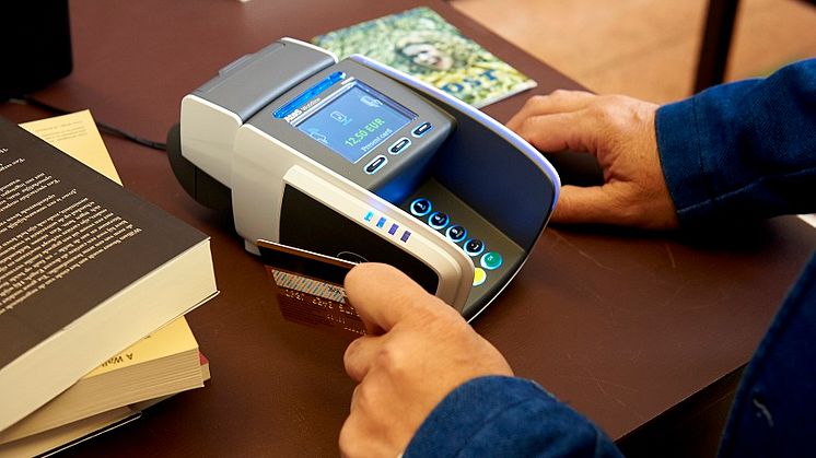 Luxembourg moves to contactless payment cards with Visa Europe