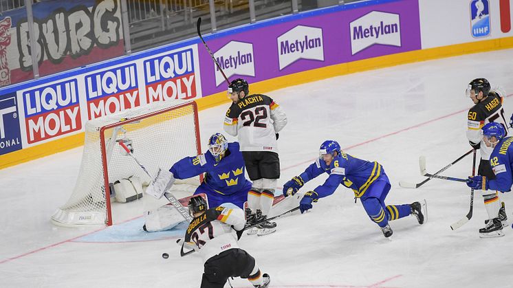 Tre kronor möter hemmanationen Tyskland i 2017 års gruppspel i IIHF ishockey-VM.