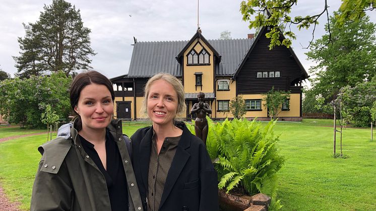 Bloggprofilerna Nathalie Myrberg och Catarina Skoglund på kulturresa i Dalarna. Foto: Visit Dalarna