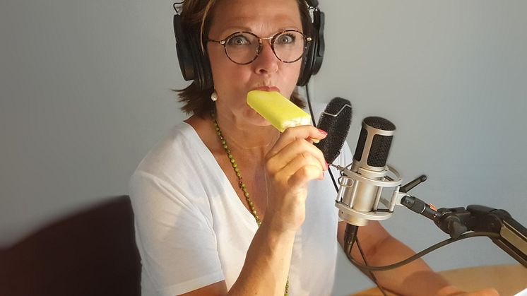 Premiär för Katrin Sundbergs podcast ”Mina roliga kompisar”!