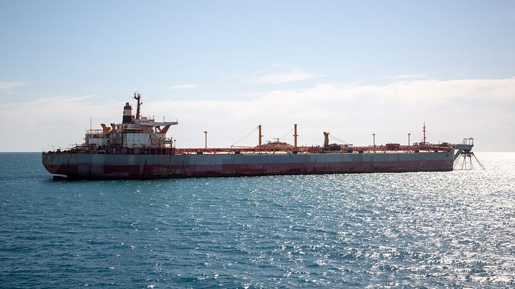 FSO Safer - en förfallen, 330 meter lång oljetanker vars utsläpp riskerar få förödande konsekvenser för både människor, djur och miljö vid Röda havet. Foto: UNDP