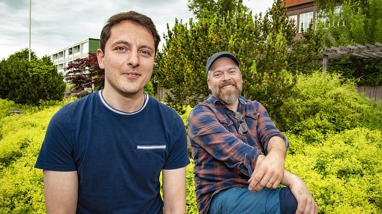 Ahmed Chentiev och Ted Kjellsson är hela Svalövs kommuns trygghetsvärdar i sommar.