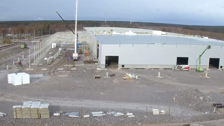 Superfabriken på Haraholmen i Piteå börjar ta form. Printscreen från vår webbkamerasändning enligt länk ovan.