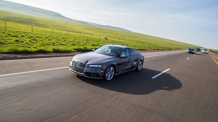 Audi A7 piloted driving CES 2015