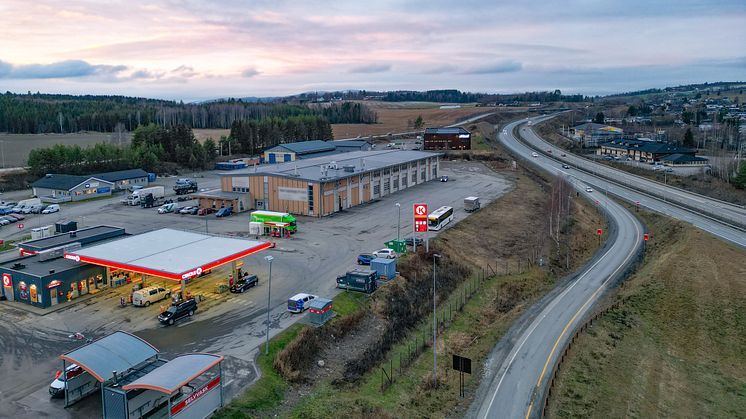 Jonstad Auto Hamar AS tungbil verksted 