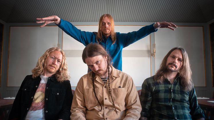 GRAVEYARD SLÄPPER SINGEL, OFFENTLIGGÖR ALBUM OCH ÅKER PÅ TURNÉ