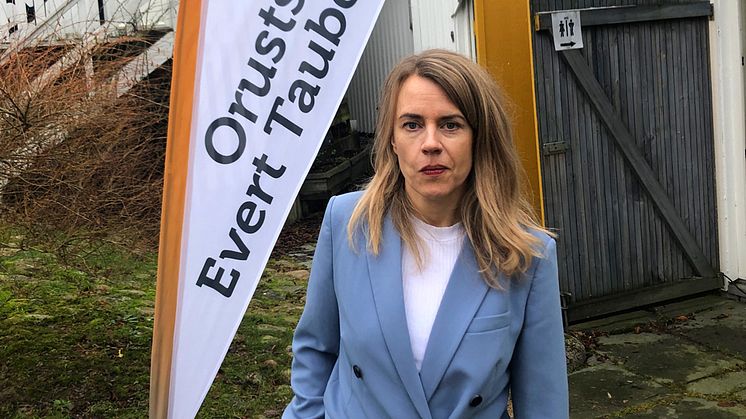 Annika Norlin mottog Orusts stora Evert Taubepris 2022.