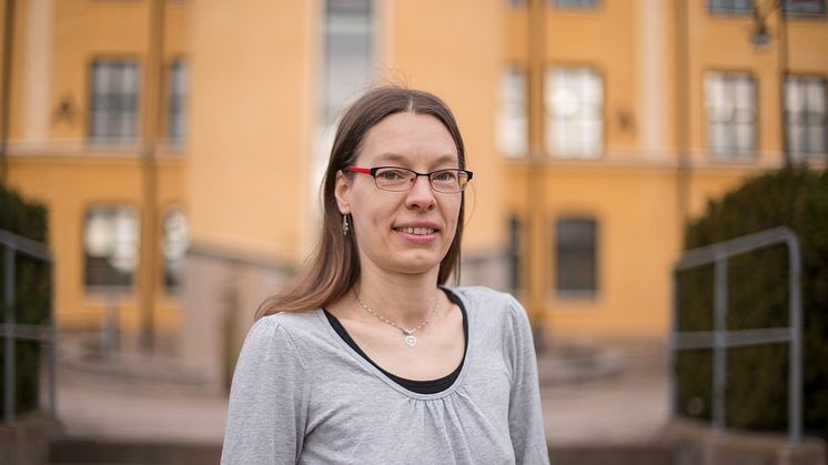 Sonja Leidenberger, lektor i biovetenskap och forskare vid Högskolan i Skövde har genomfört en pilotstudie för att inventera beståndet av den invasiva främmande arten ullhandskrabba i Vänern. Studien visar på en ökad förekomst av arten under de senas