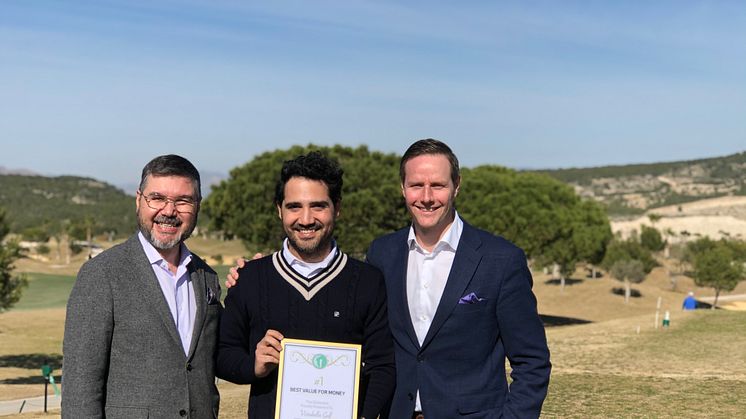 En av årets Golfhäftet Awards Vinnare, Vistabella Golf i Spanien, tillsammans med Arturo Garcia och Fredrik van Speijk från Golfhäftet