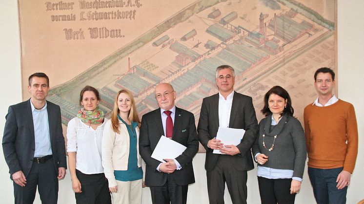 Kooperationsvereinbarung mit dem Oberstufenzentrum  Recht Berlin unterzeichnet