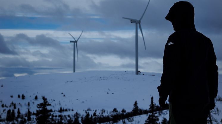 NYA SPITZ. AV NORDANVINDEN, MOT NORDANVINDEN