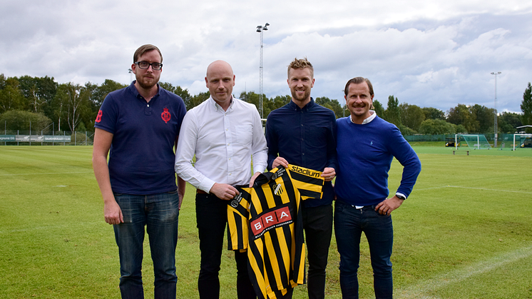 Henrik Lindvall, Teamsales Stadium, Daniel Johansson,  sponsorchef Stadium, Rasmus Lindgren, spelare BK Häcken, Thomas Andersson, försäljningschef BK Häcken