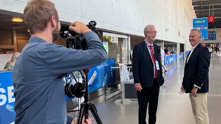 Oceanology International 2024 (Oi24) at ExCeL London will feature enhanced video interviews and content in partnership with Marine Technology Reporter (MTR) and Marine Technology TV. Pictured (right) is Greg Trauthwein, Publisher and Editor of MTR