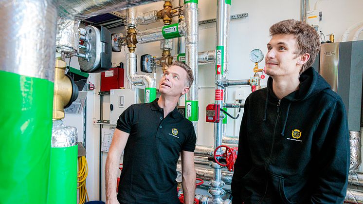 Jesper Brink och William Petersson Sköld från HSB Mölndal är två av deltagarna på vårens utbildning i HSB Living Lab. Foto: Emelie Asplund