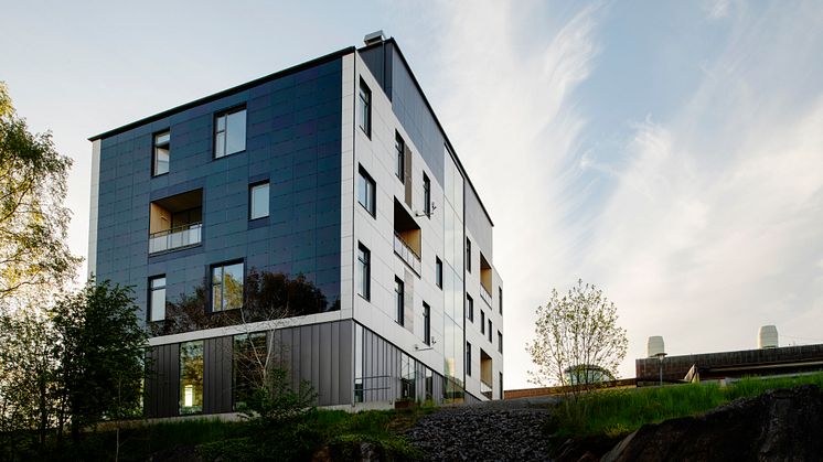 Fasadintegrerade solceller på HSB Living Lab i Göteborg.