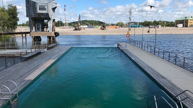 Förlängd säsong för bad och bastu i Jubileumsparken