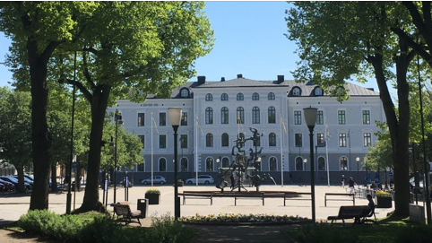 Centrala Mariestad – Hotell och bostadsfastighet i anrik byggnad.