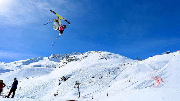 Axel Burmansson under världscupfinalen i Silvaplana, Schweiz. Foto: FIS. 