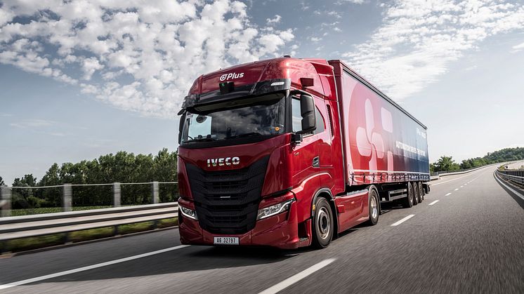 IVECO ja Plus aloittavat itseohjautuvien kuorma-autojen testauksen aidoissa tieolosuhteissa.