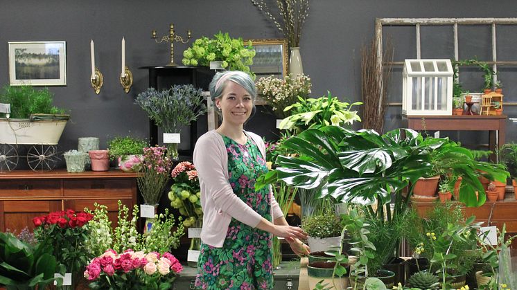 Butiksinnehavaren till blomsterbutiken Ecoflor, Maria Larsson, känner att ReTuna passar henne och hennes syster som handen i handsken. 