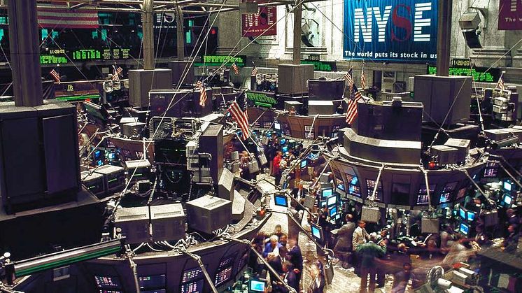 new-york-stock-exchange-trading-floor-on-wall-street-new-york-new-york-ca99c7-1024