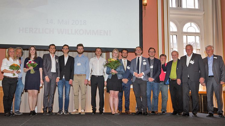 Janine Breßler (l.) bei der Auszeichnungsveranstaltung im Berliner Roten Rathaus.