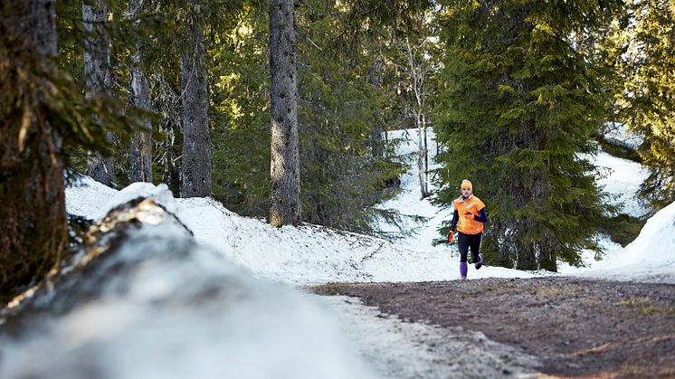 High-visibility running garments just got a serious design upgrade!