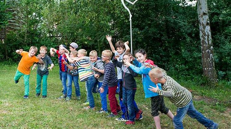 Schon im Jahr 2015 begeisterte das Bildhauersymposium zahlreiche Schulklassen